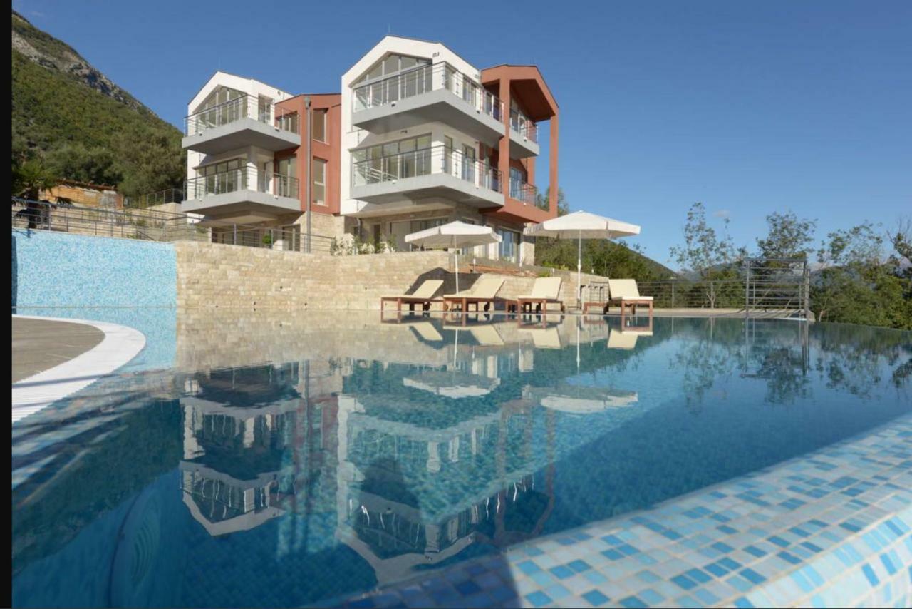 Apartments Acacia Hill Ðenovići Exteriör bild